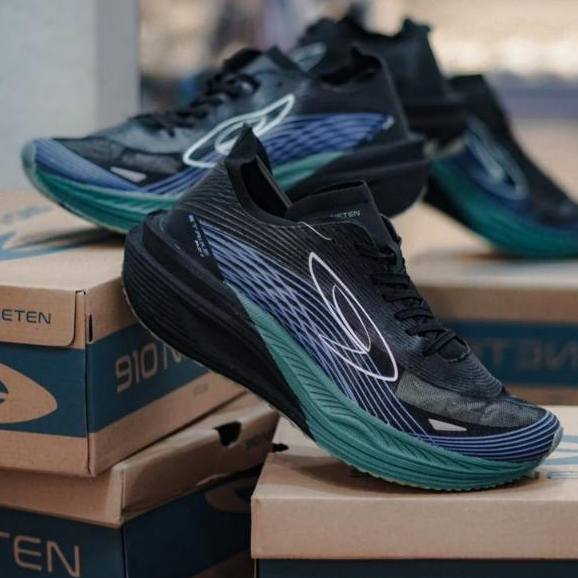 ROAD RUNNING SHOES 910 HAZE FLOW