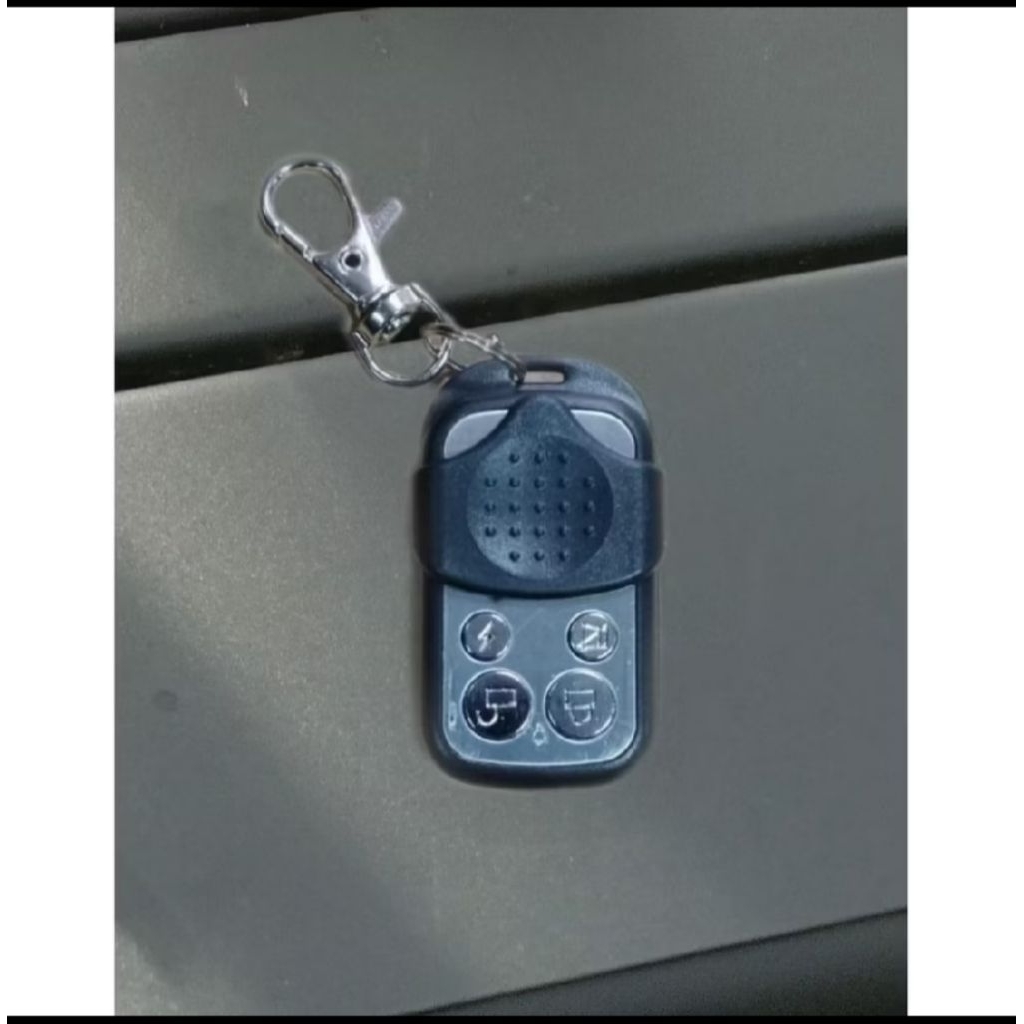 REMOTE ALARM MOBIL DAIHATSU ( ORI ) COCOK untuk Mobil Terios , Ayla , Xenia