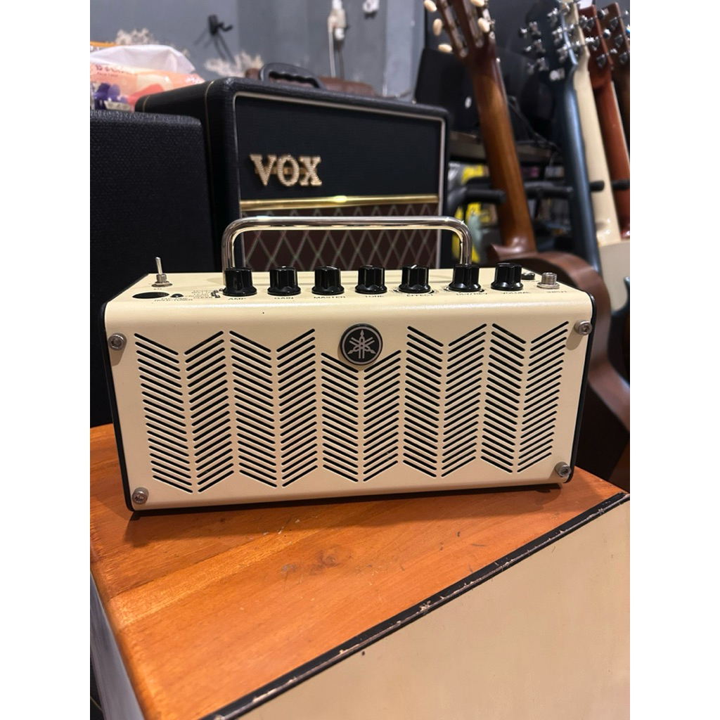 Ampli Gitar Yamaha Thrs15 Second Mulus