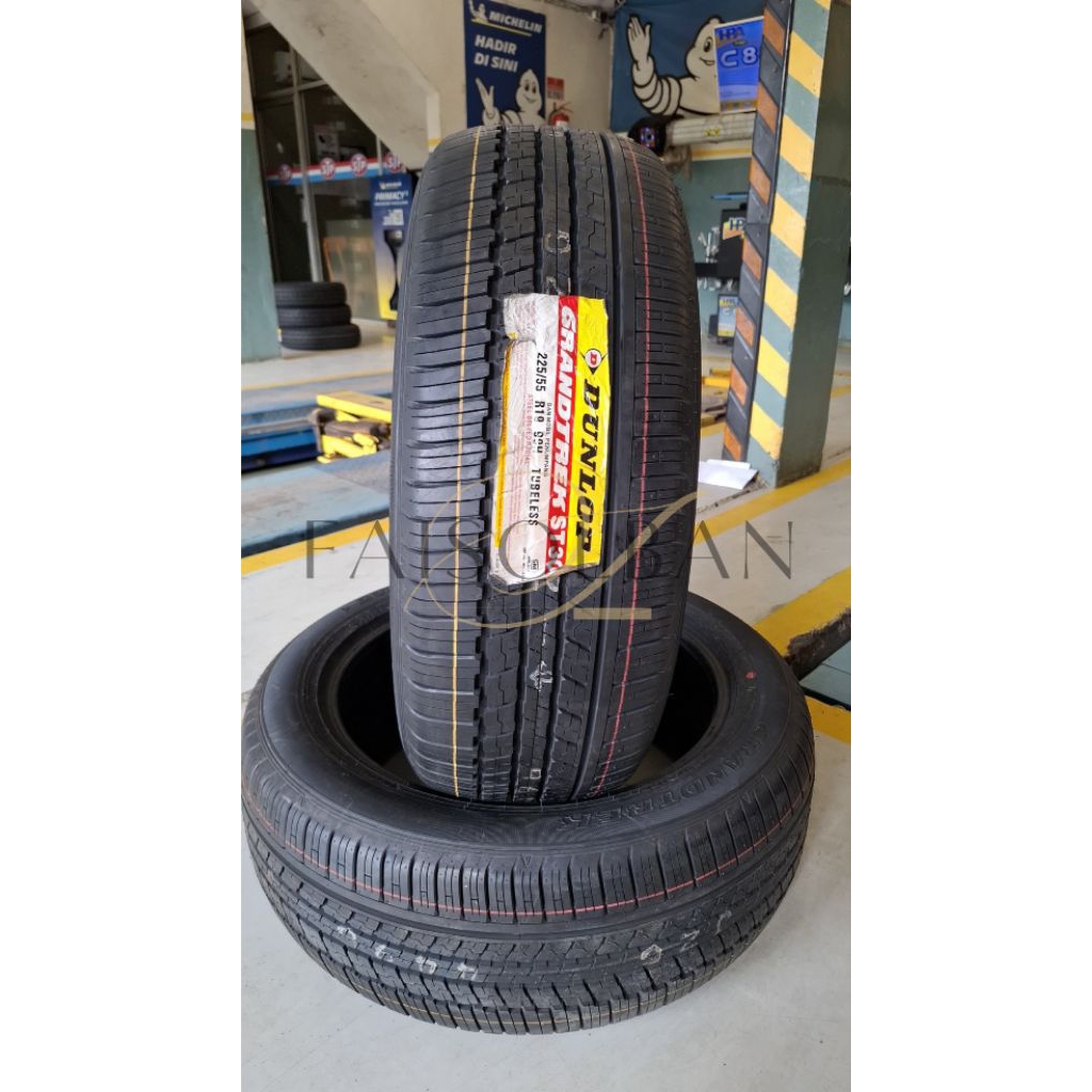 Ban Mobil 225/55 R19 90H Dunlop Grandtrek ST30