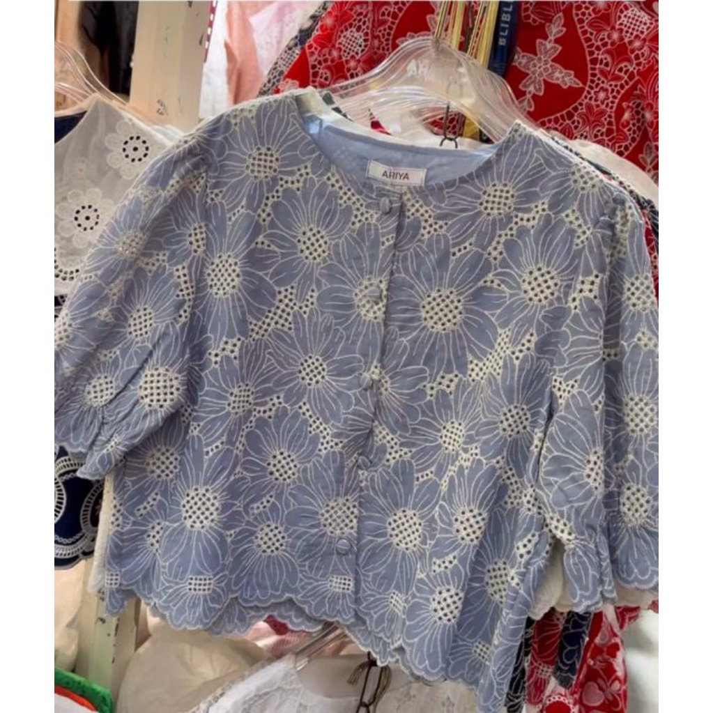 Blouse Katun Ariya Bangkok motif bunga