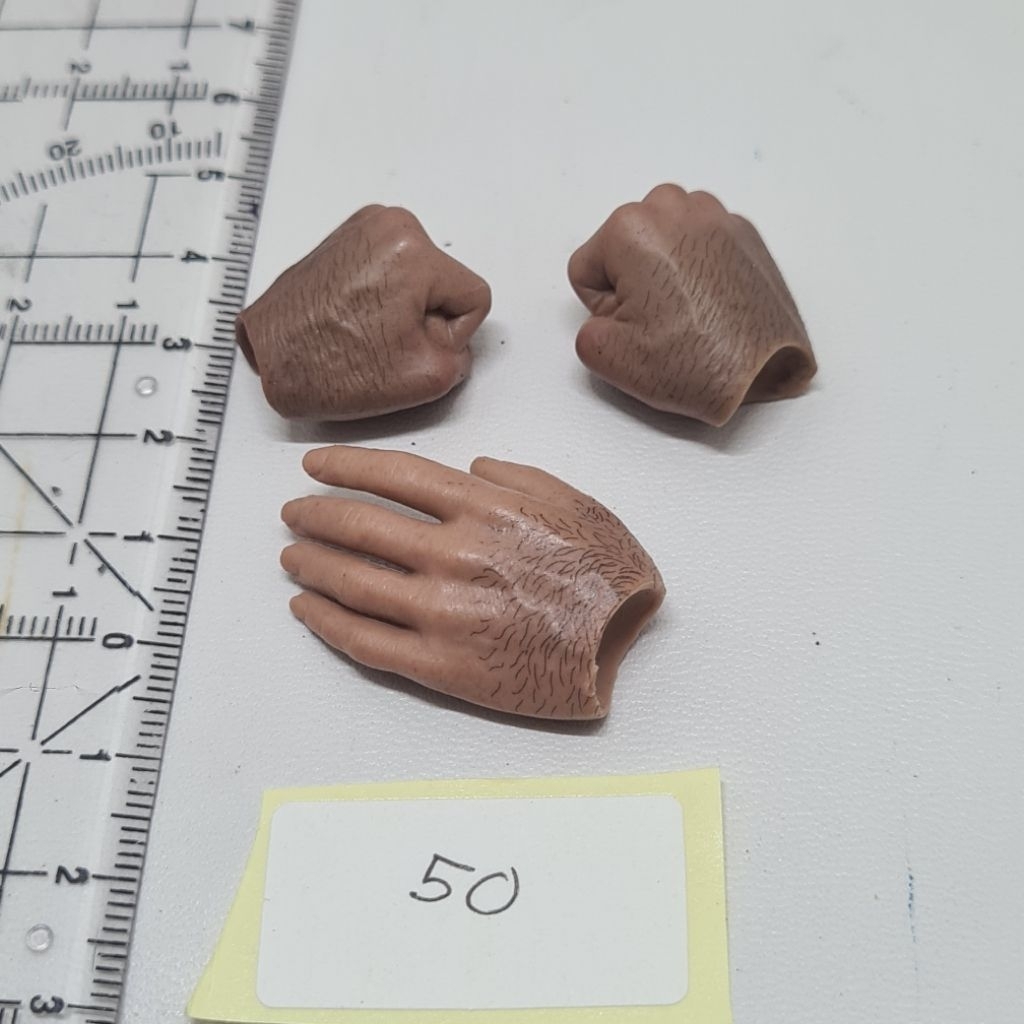 skala 1/6 miniatur tangan handset 3 pcs wolverine merk hot toys figure no 50  kitbash