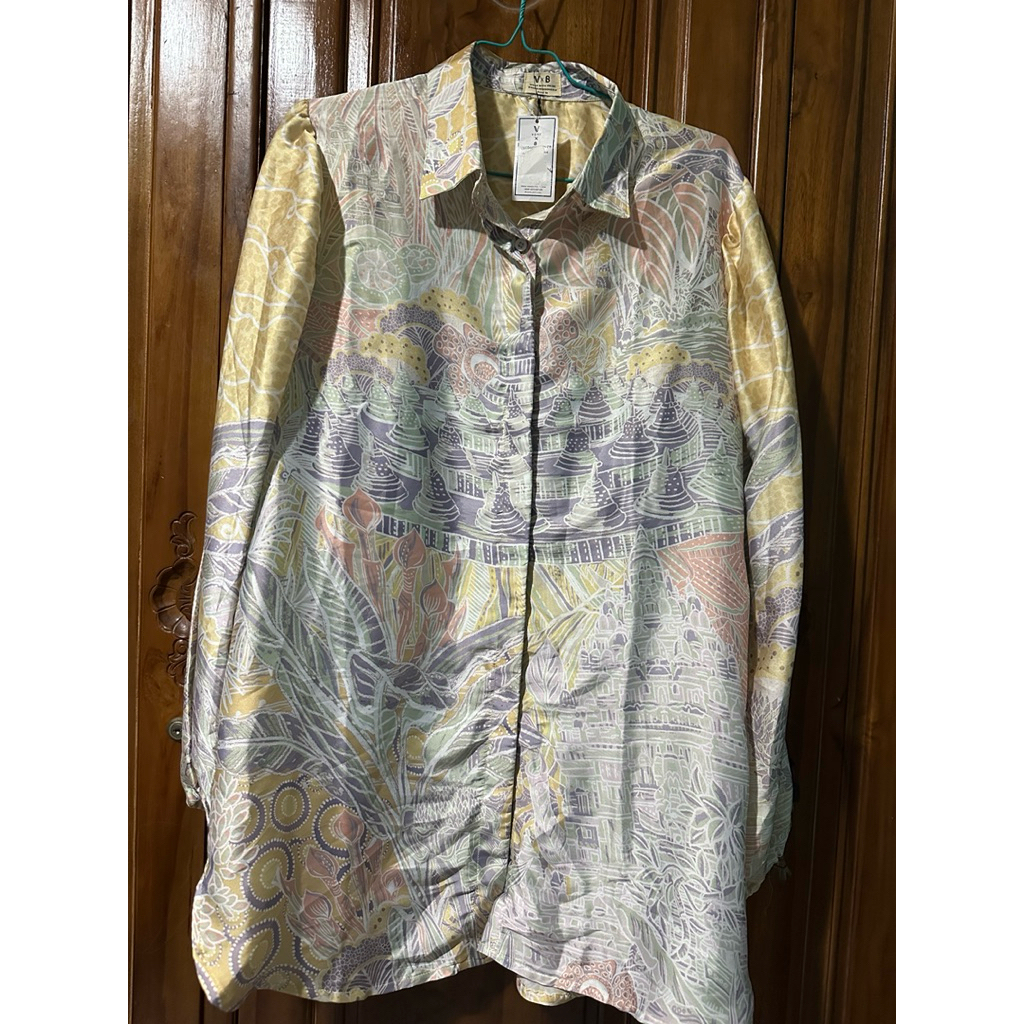 new buttonscarves shirt x vone indonesian series size M Ld 110 (lawasan)