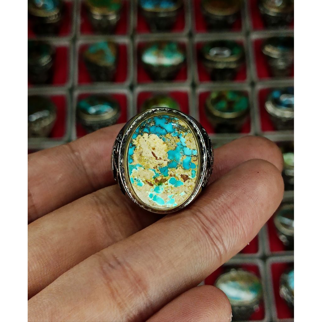 pirus Persia biru serat emas antik