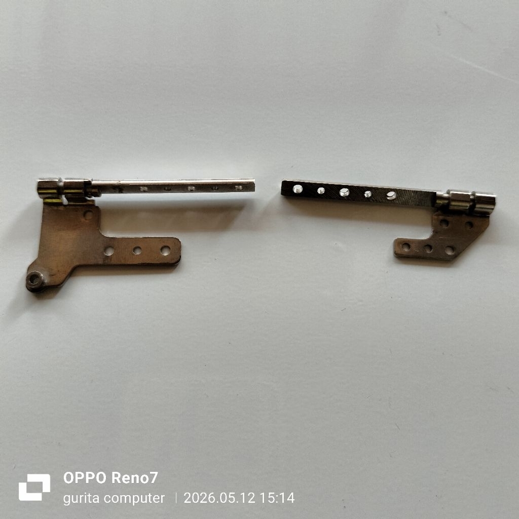 engsel laptop Advan workpro