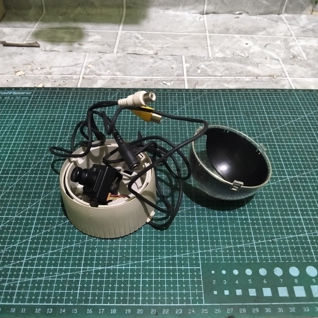 Kamera CCTV Dome Analog Bekas Kondisi Mati Untuk Sparepart
