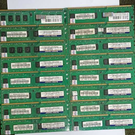 Memory DDR3 4GB PC10600 . Ram Utk Komputer