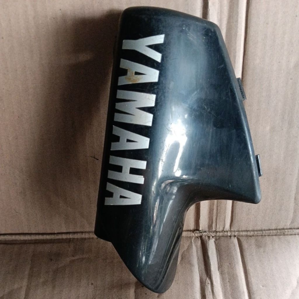 (KANAN) COVER SPAKBOR DEPAN SHOCK YAMAHA FIZR CALTEX MARLBORO SECOND ORIGINAL COPOTAN TUTUP SKOK SLE