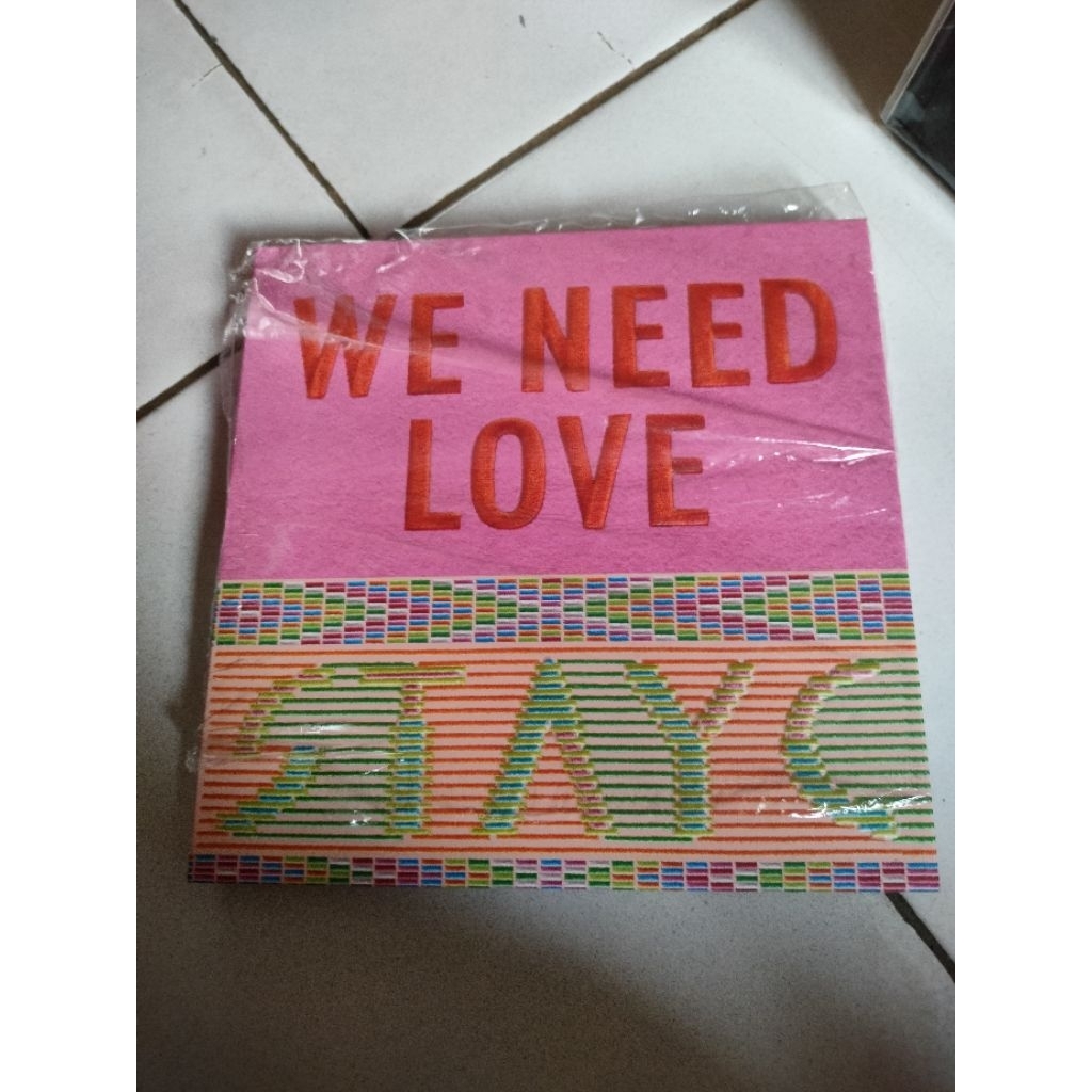 album only STAYC we need love