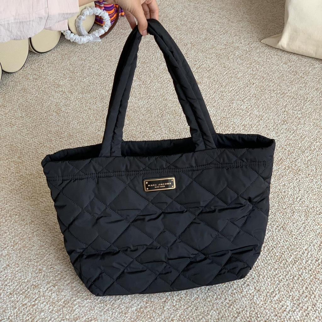 MJ NATASHA NYLON TOTE PUFFY