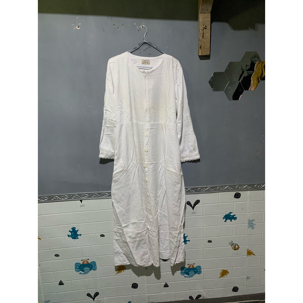 (preloved) new gamis putih BWI 188 by BUANA