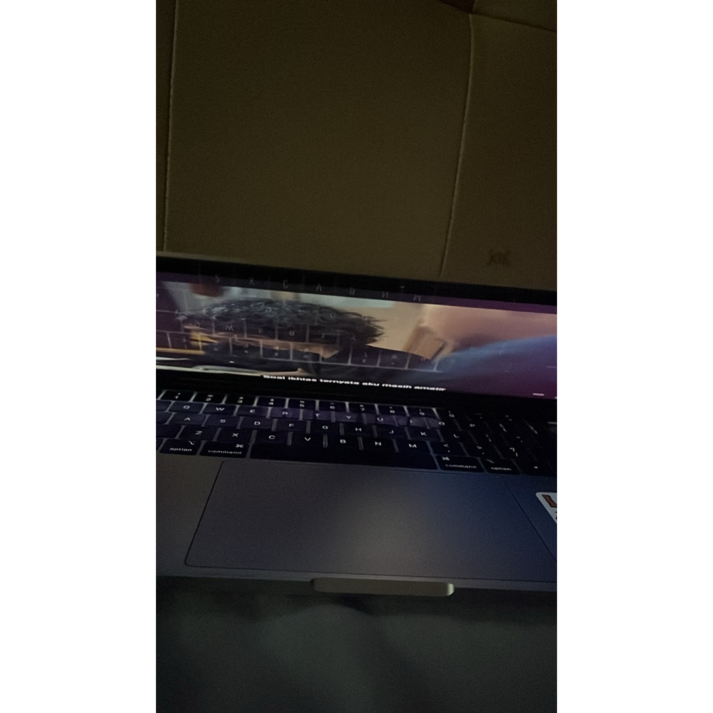 lcd macbook pro 2019 a2159