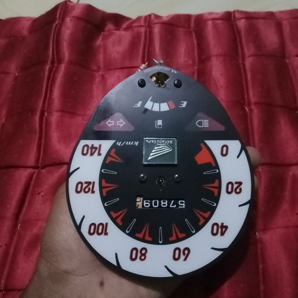 MESIN KECEPATAN DAN INDIKATOR BENSIN HONDA BEAT KARBU ORIGINAL COPOTAN