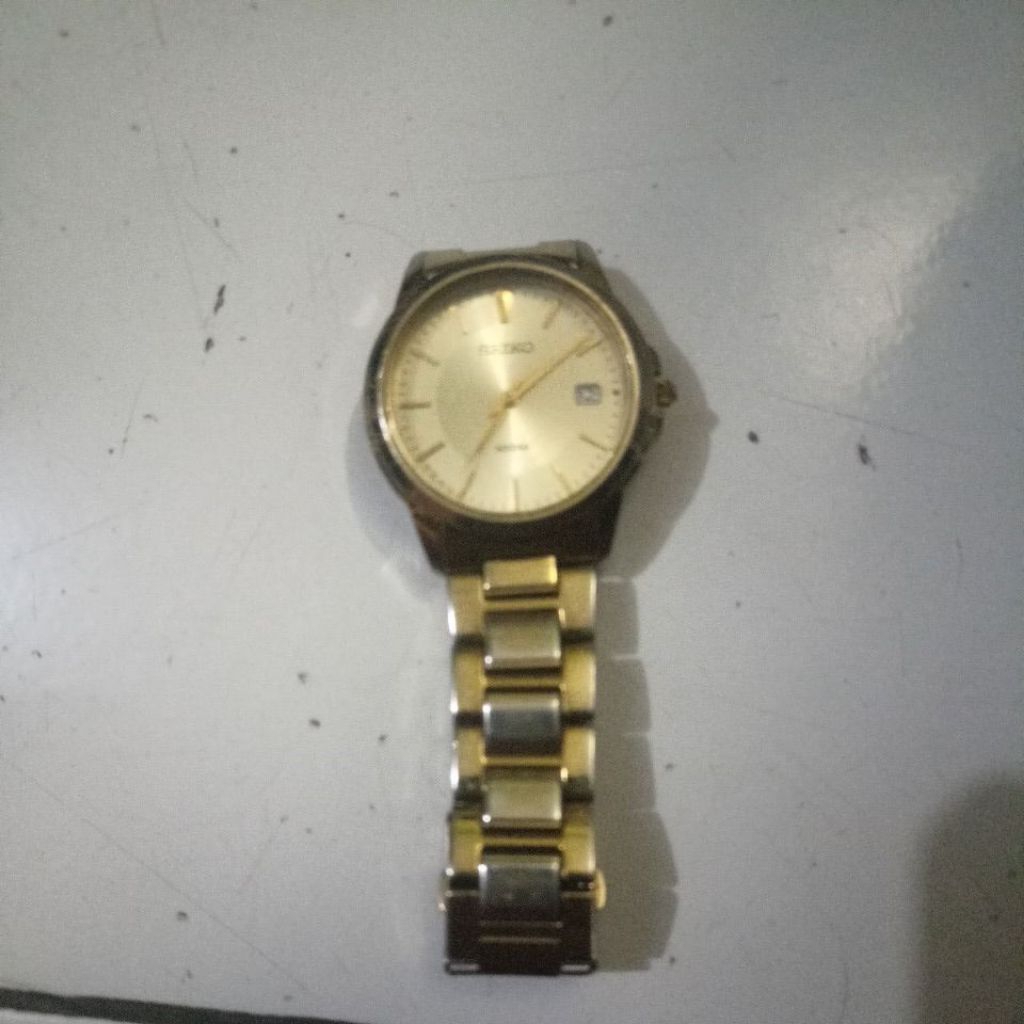 JAM TANGAN BEKAS SEIKO CLASIC GOLD
