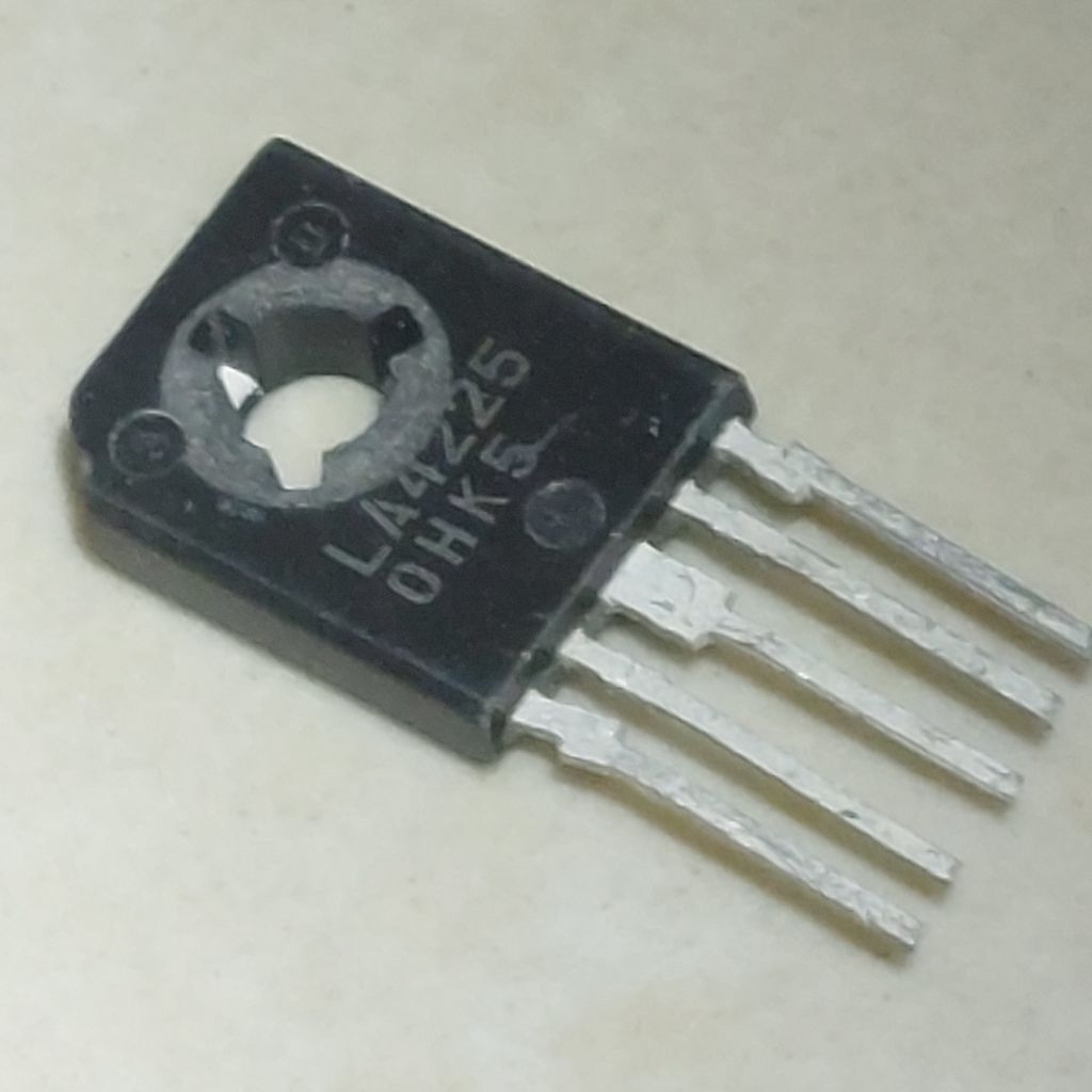 LA4225 To126-5 LA 4225 IC Mono Power Amplifier 5W 5Watt Audio TV Radio 8Ohm 12V DC