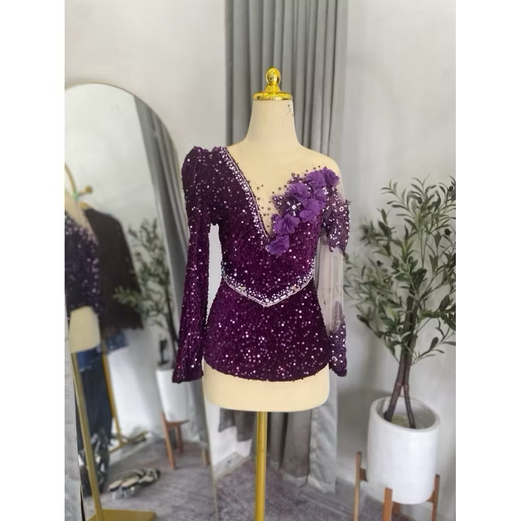kebaya bludru squen tempel bunga