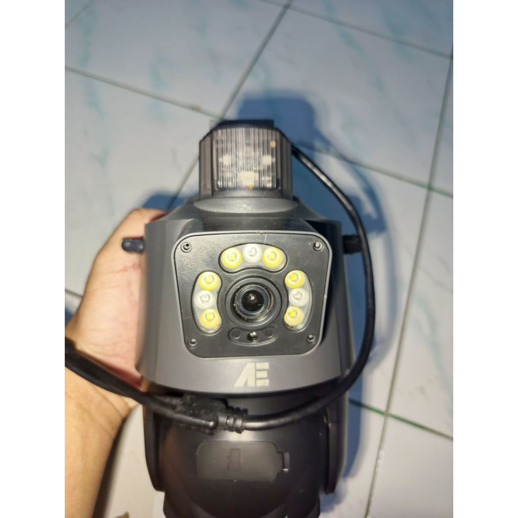 AE/GMC Smart CCTV Dual Kamera PTZ 2 Lensa Lampu Floodlight Second