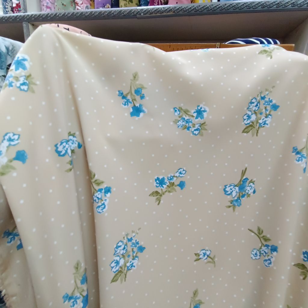 kain wolpeach premium - kain motif volka kecil kombinasi bunga - kain wolfis garmen - kain meteran -