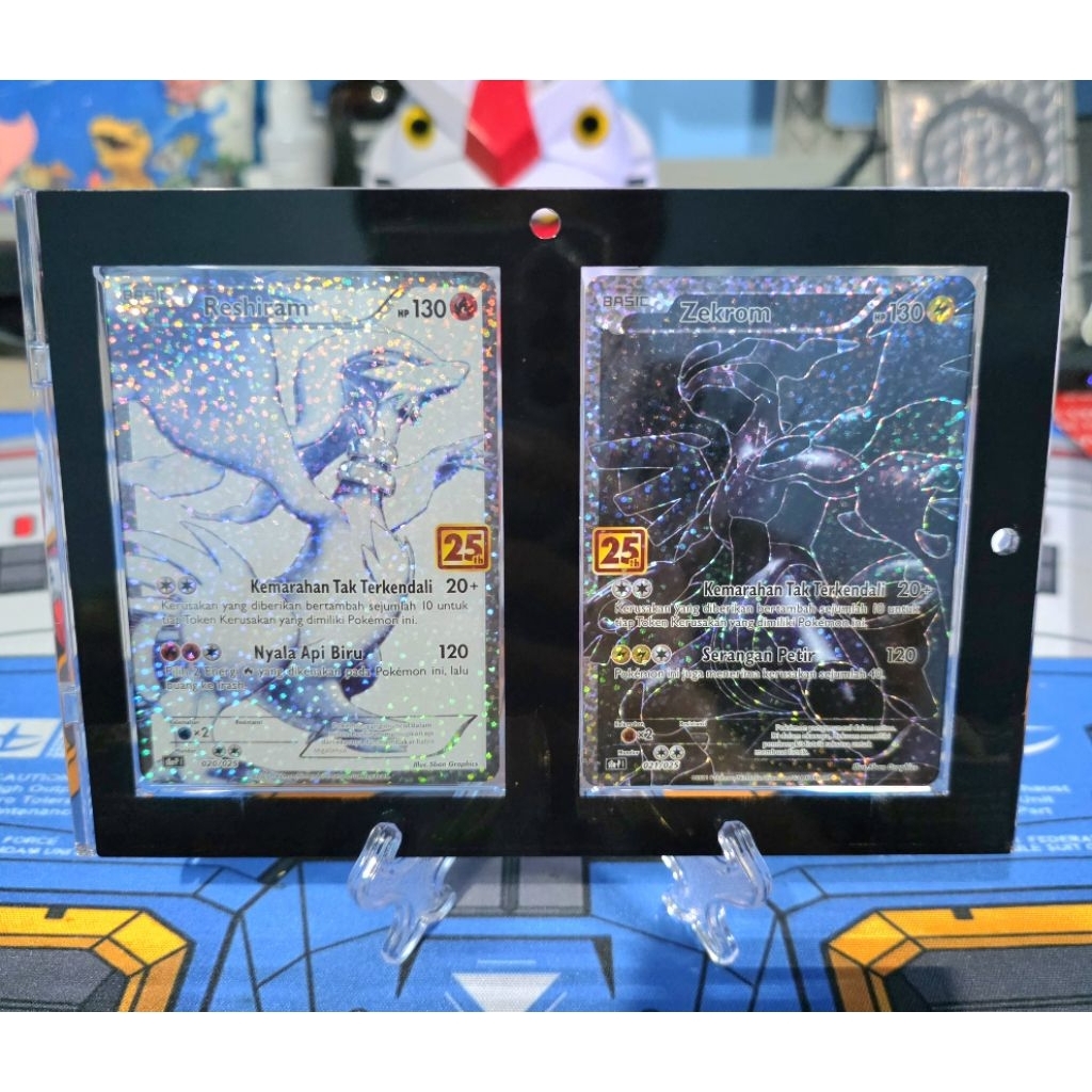Bundle Reshiram dan Zekrom 25th Pokemon Indonesia ~ 25th Anniversary Collection (with acylic display