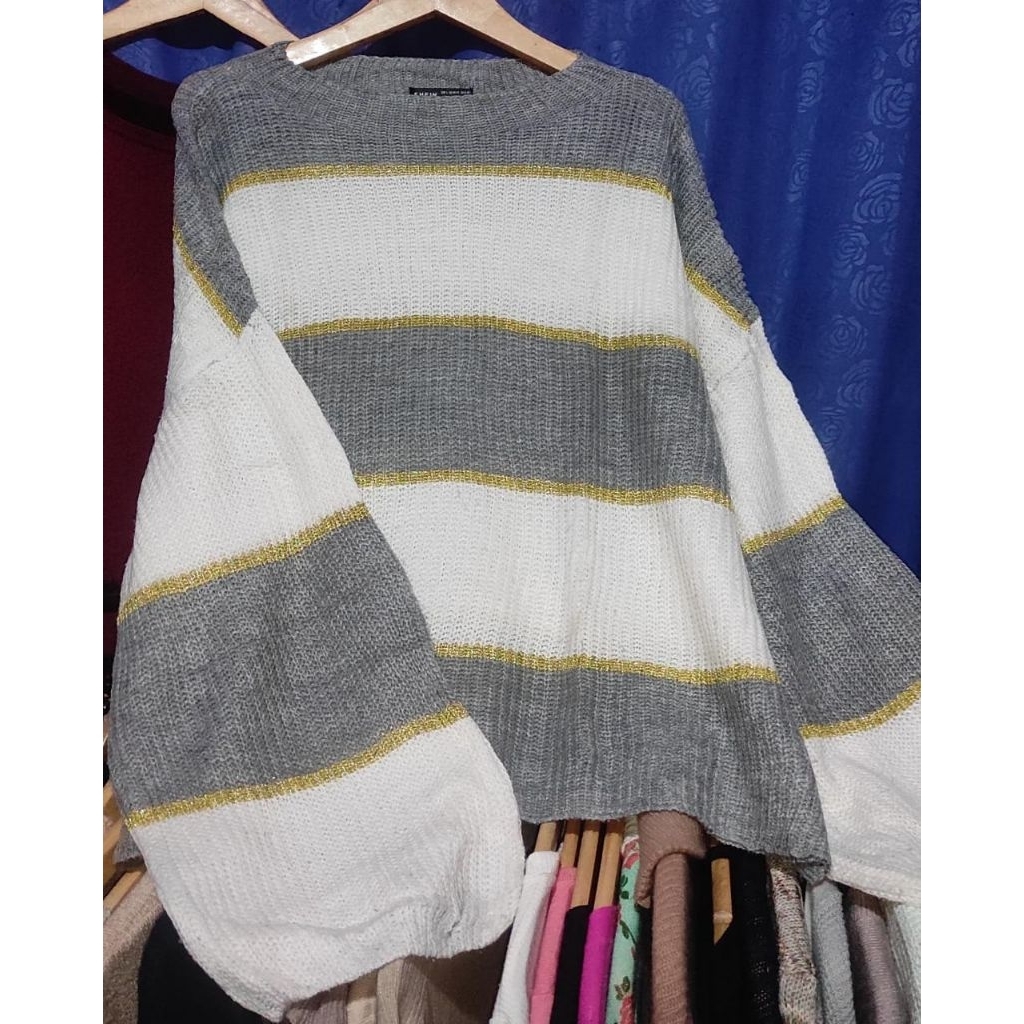 SWEATER SHEIN LENGAN BALON SALUR NO RIB