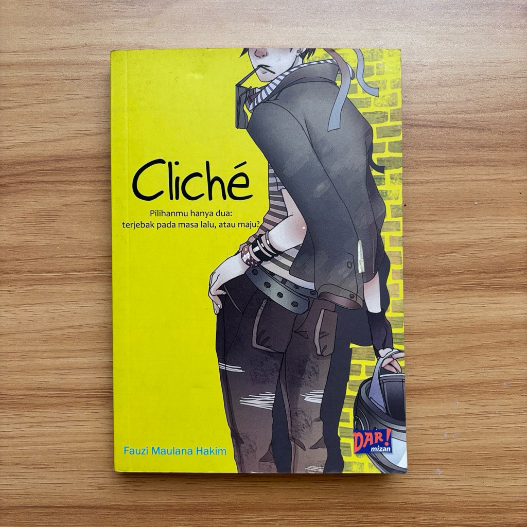 Preloved Novel Cliche - Fauzi Maulana Hakim