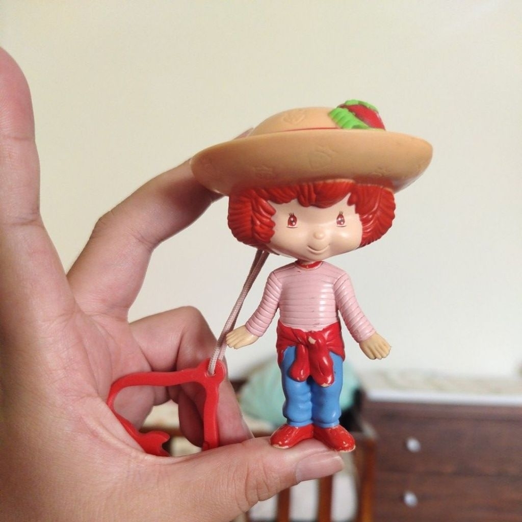 Ganci / Figure Strawberry Shortcake Jadul MCD
