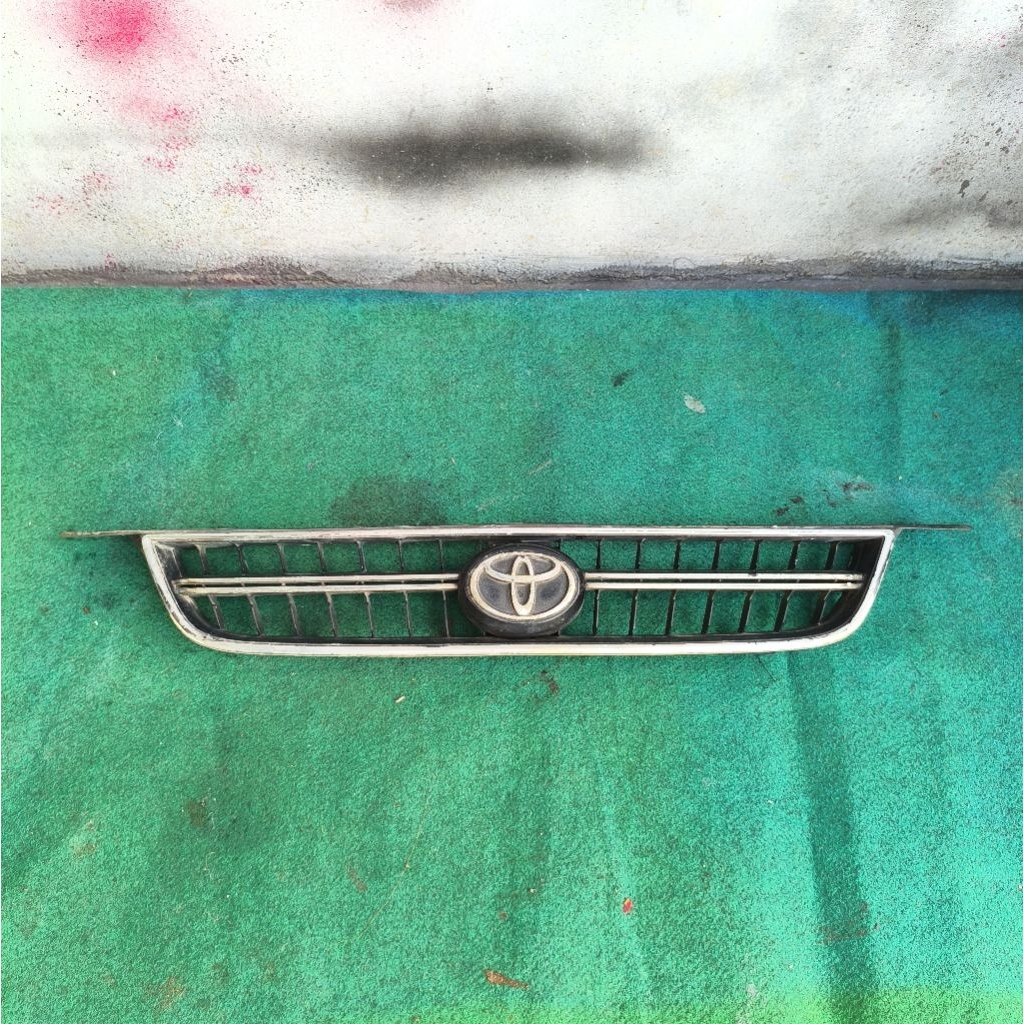 Grill Toyota All New Corolla 1996-1997 Original Second