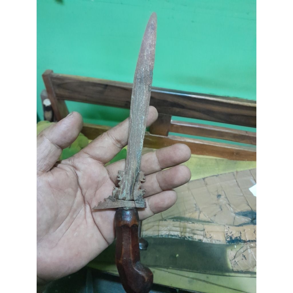 keris omyang jimbe patrem