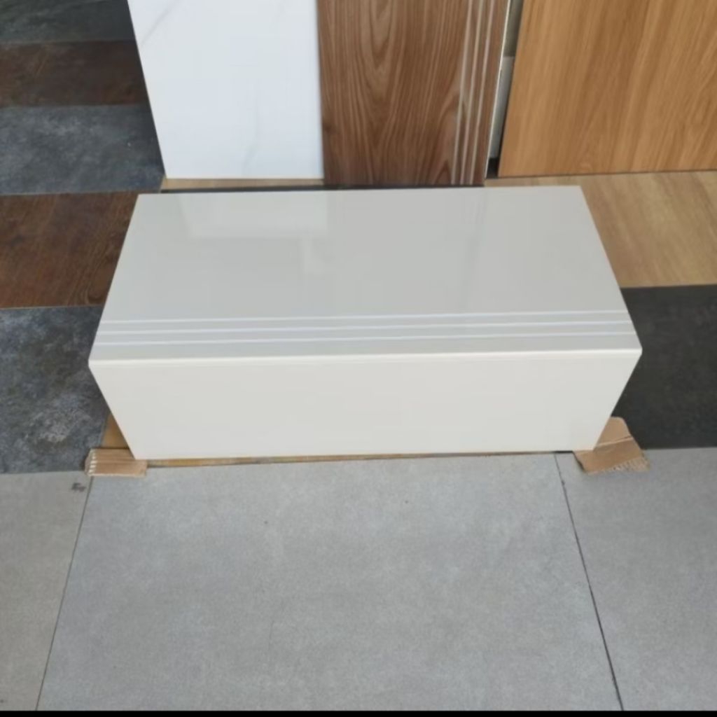 Granit anak tangga ukuran 30x60 20x60 cream polos stepnosing