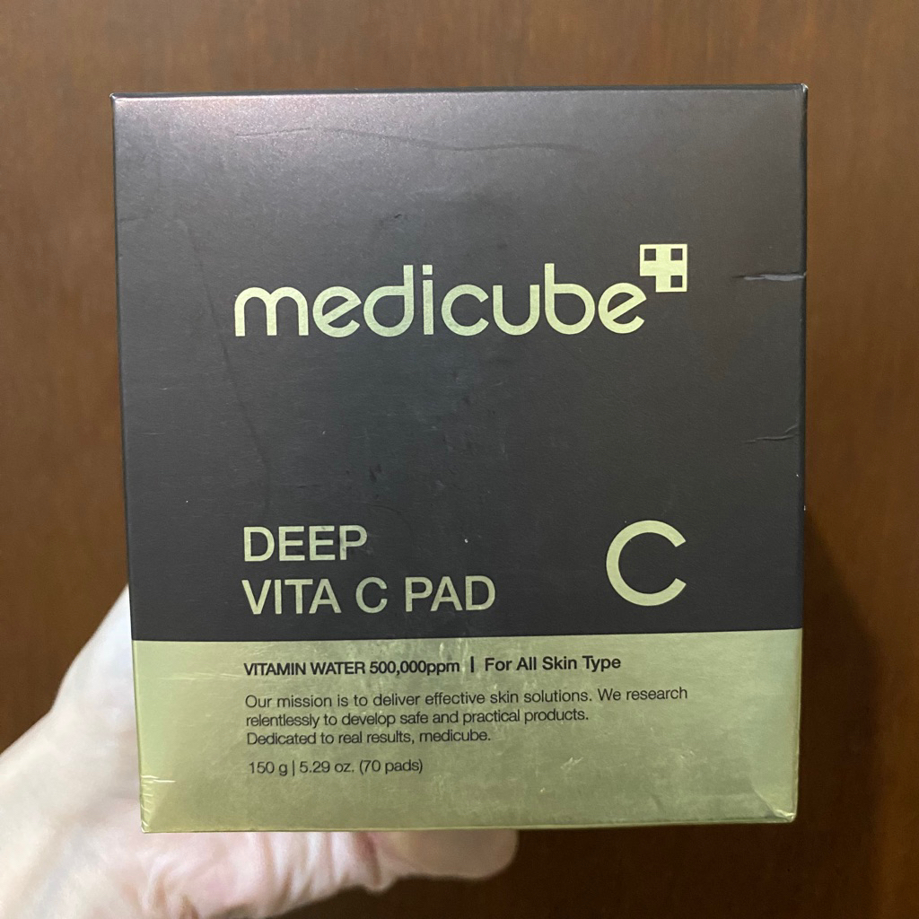 medicube deep vita c pad