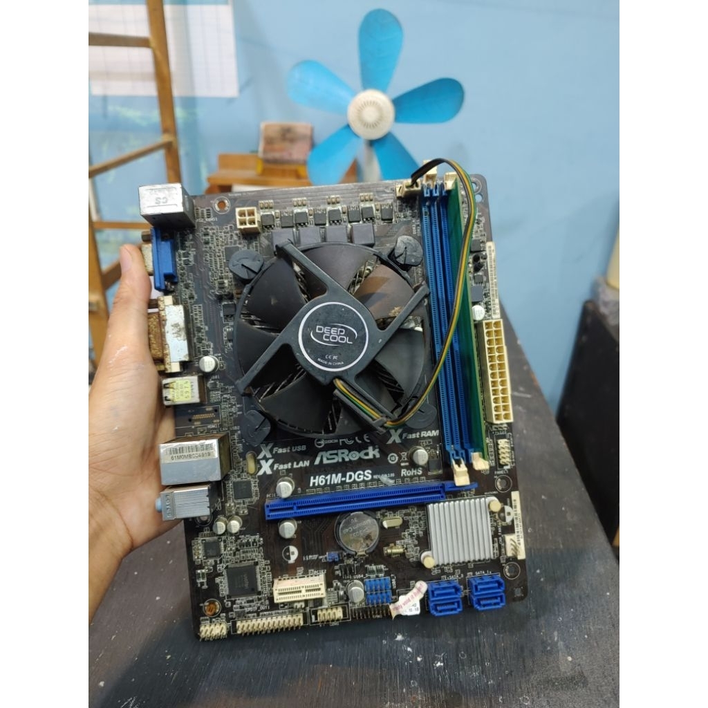 Mobo Asrock H61m MINUS LGA 1155 Motherboard