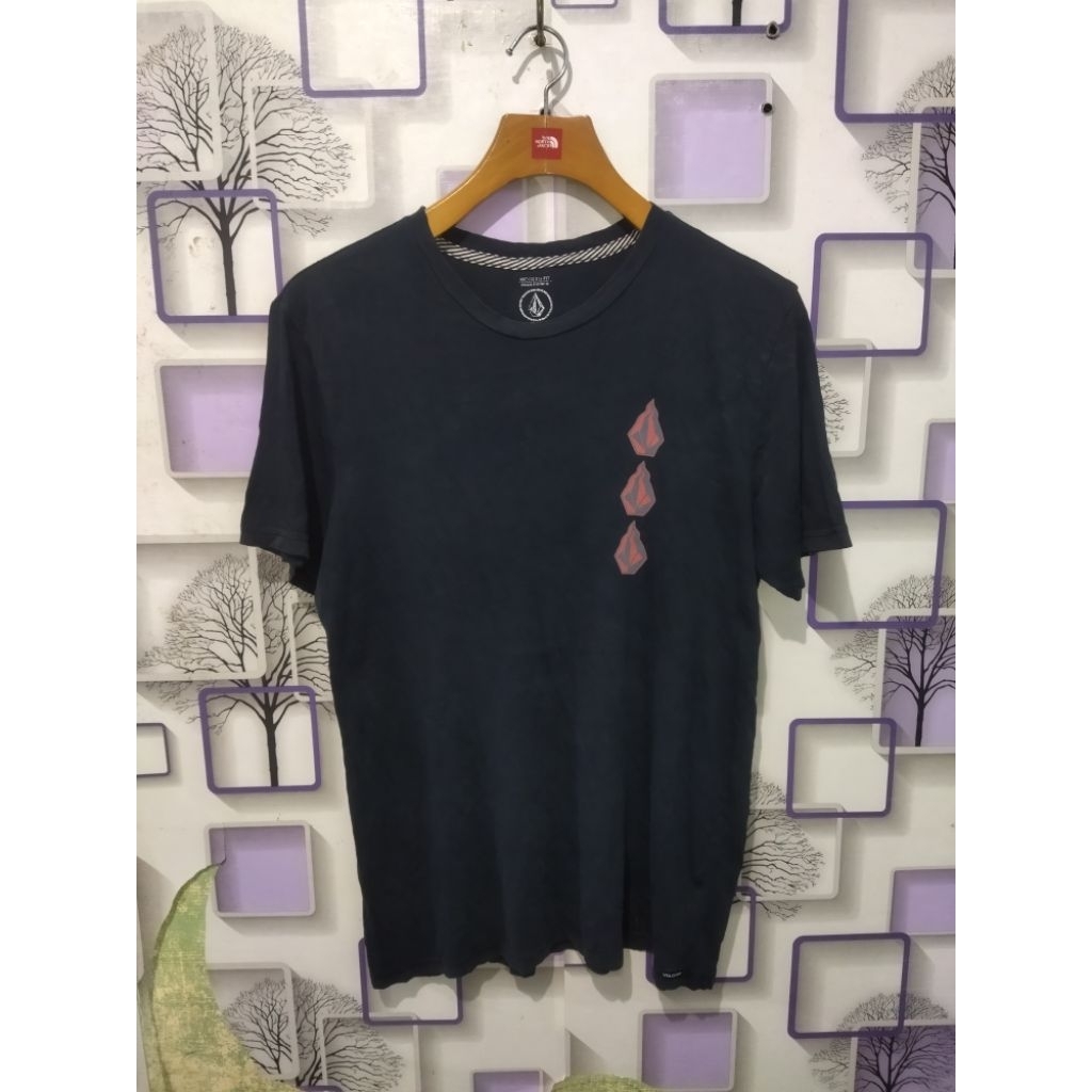 kaos volcom logo autentik