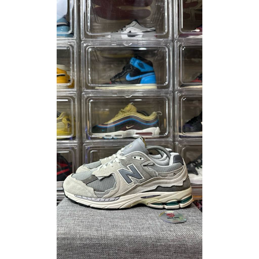 NEW BALANCE 2002 PACK RAIN CLOUD , NB 2002 PACK RAIN , NEW BALANCE , NB 2002 , SNEAKERS , SEPATU , S