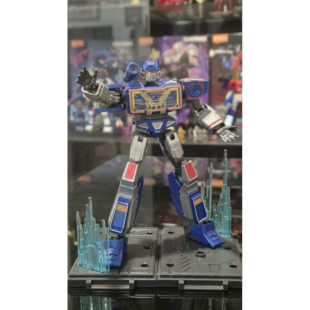 SOUNDWAVE Blokees Classic Class Transformers