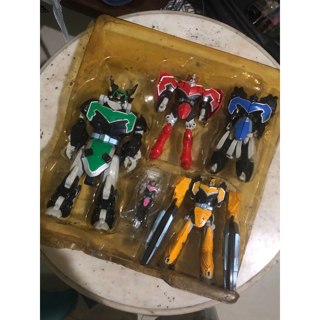 Power Rangers Mystic Force Deluxe Megazord