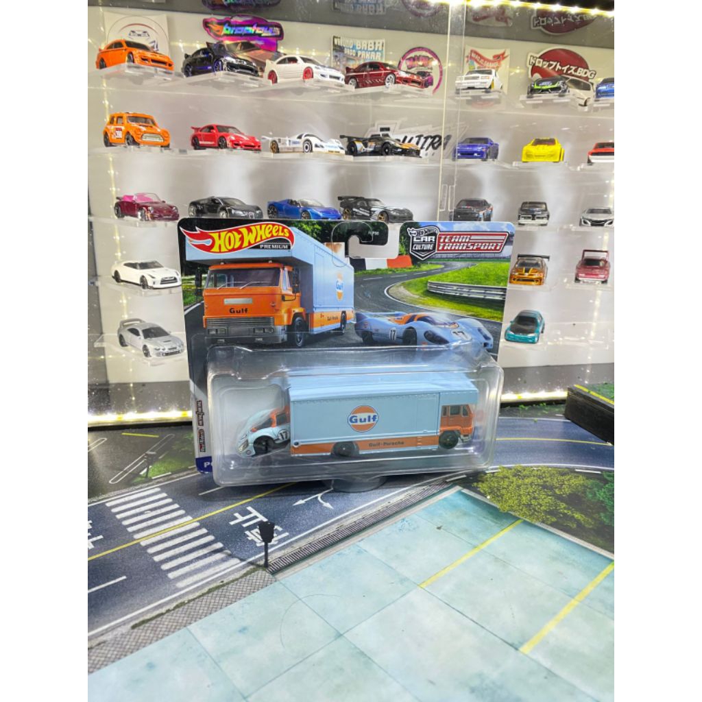 Hot wheels Porsche 917 LH Euro Hauler Team Transport