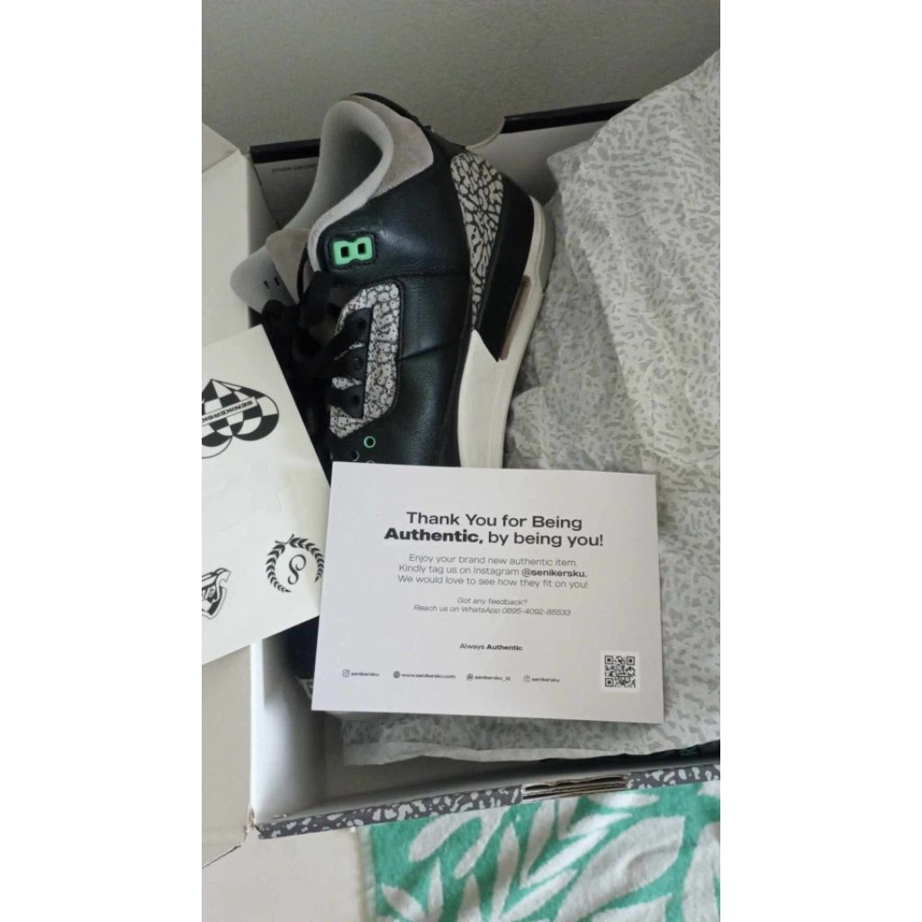 Nike Air Jordan 3 Retro Green Glow