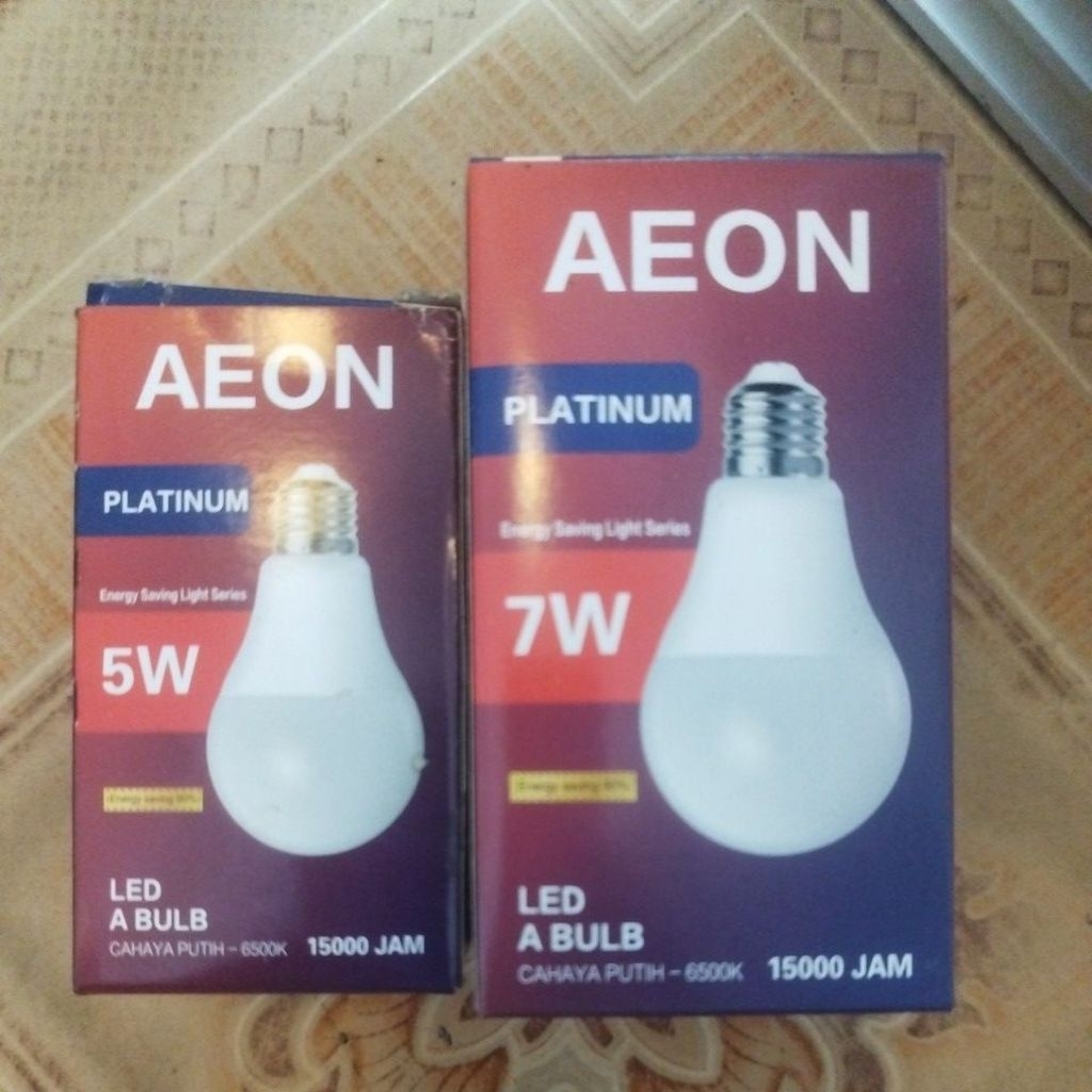 lampu Aeon putih