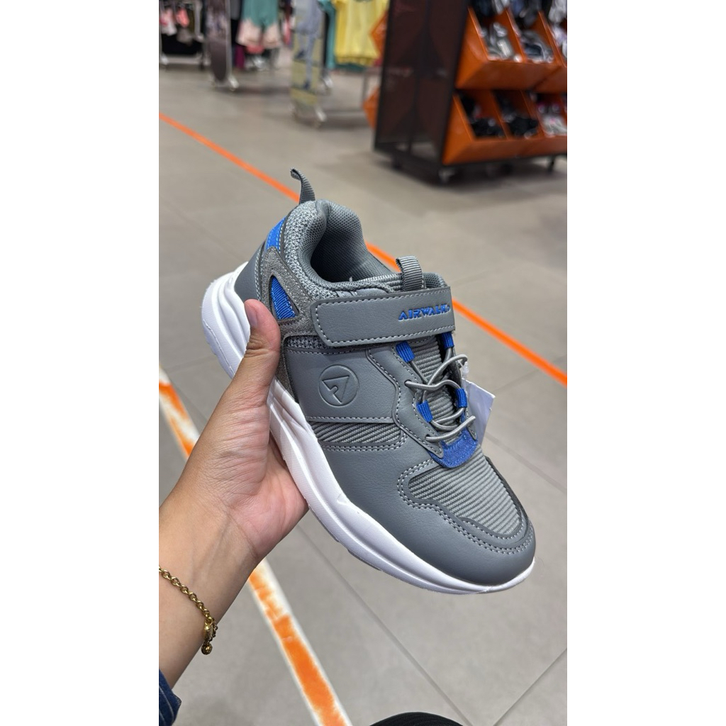 Sepatu Anak Airwalk size 30