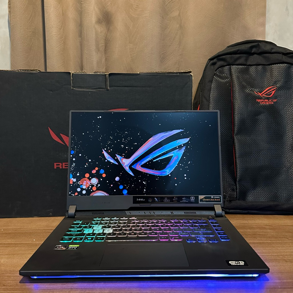 Laptop Gaming ASUS ROG Strix G513QM Ryzen 9 5900HX 32/1TB RTX 3060 6GB