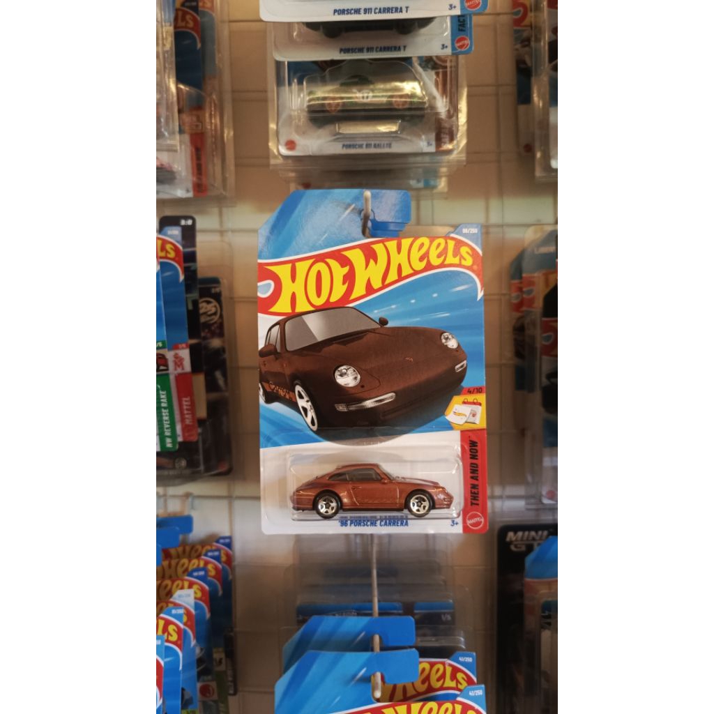 HOTWHEELS 96 PORSCHE CARRERA