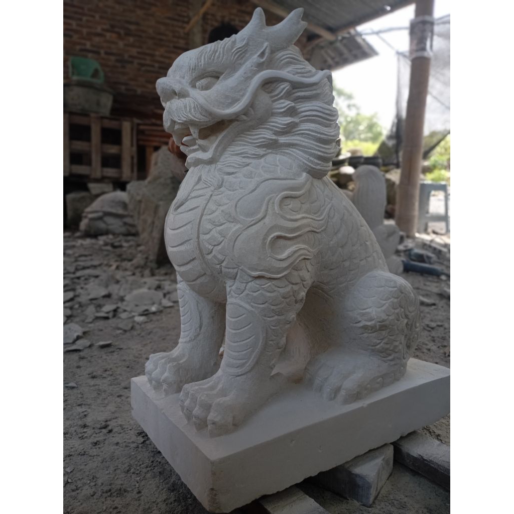patung pixiu batu putih keras