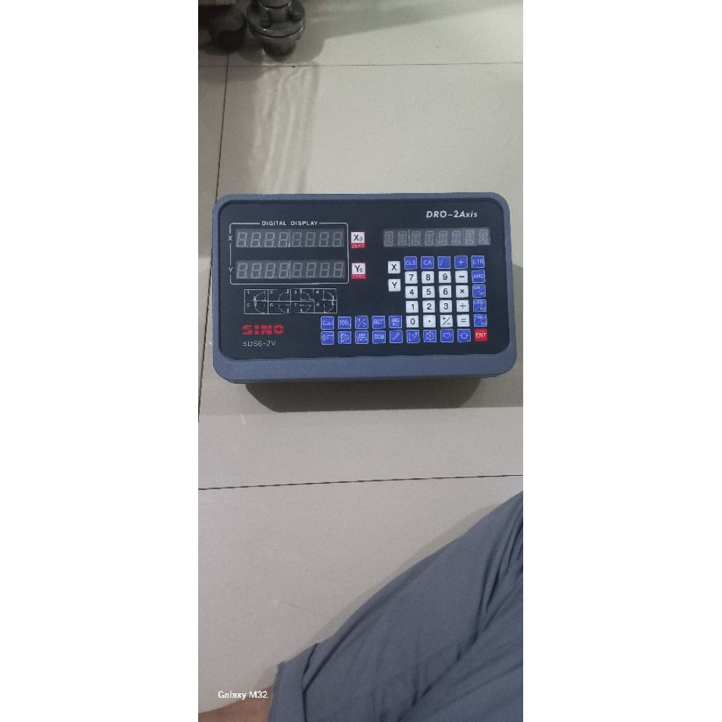 READY monitor DRO 2 AXIS  silakan yg membutuhkan.