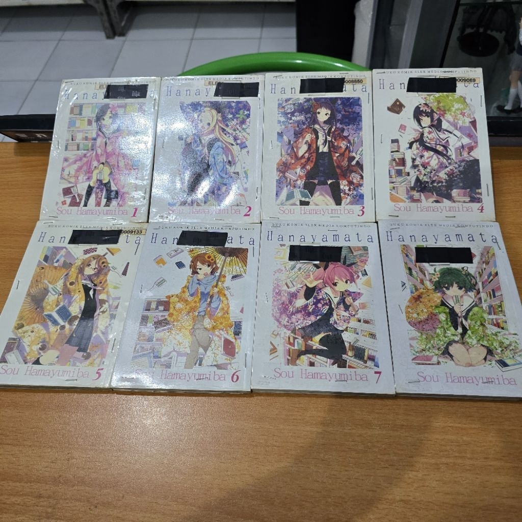 Bundle Komik Hanayamata Volume 1-8 Preloved