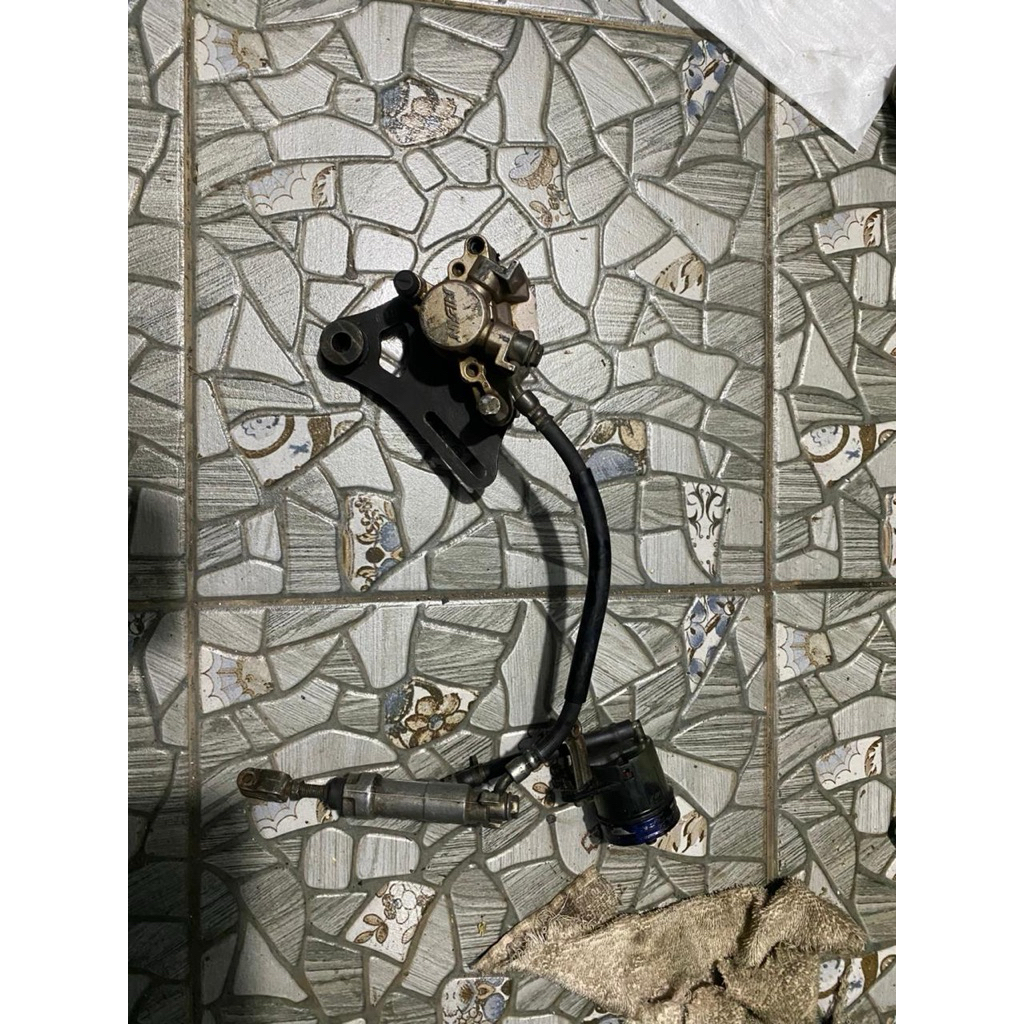 rem belakang satria fu set ori copotan