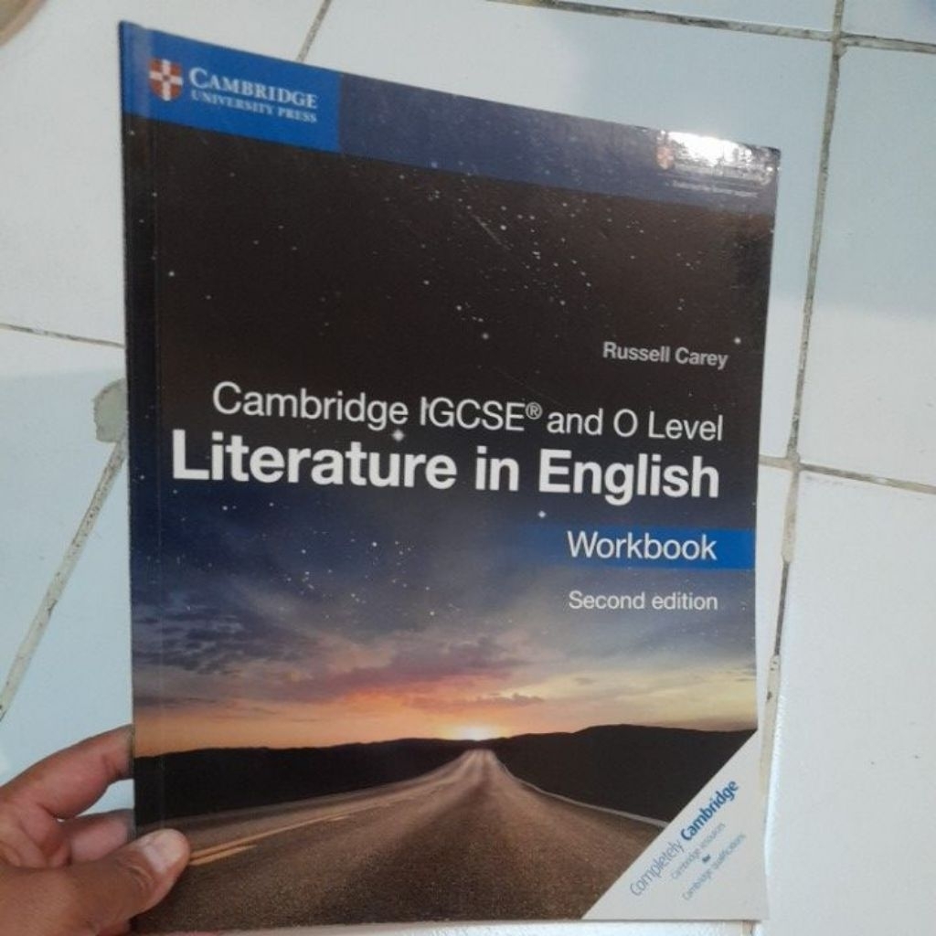 Cambridge IGCSE and O level Literature in english workbook second edition.Bekas original