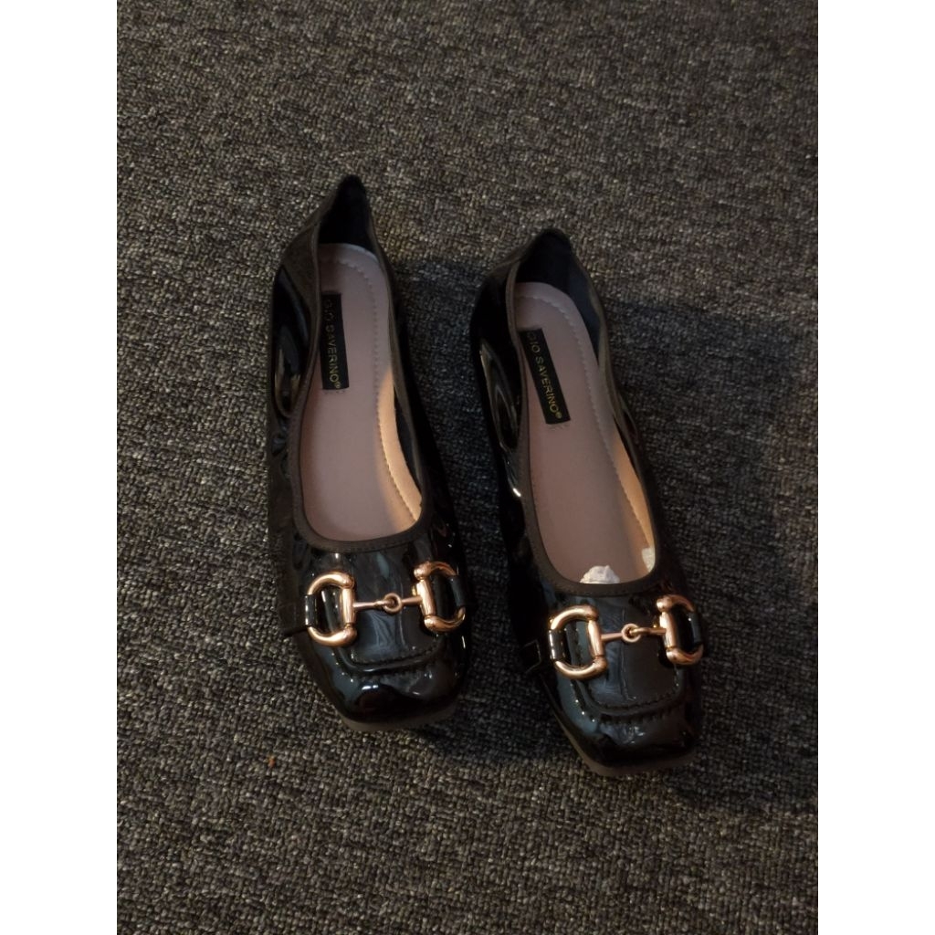 PRELOVED SEKALI PAKAI | Gio Saverino Flatshoes Size 38 Warna Hitam Elegan