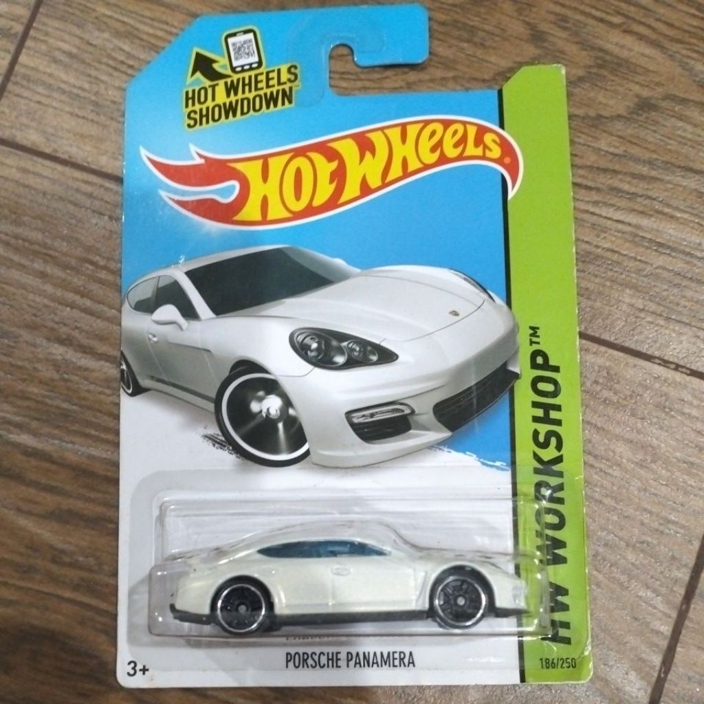 HotWheels Porsche Panamera