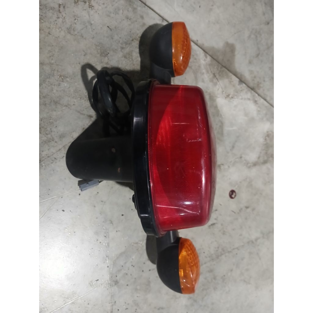 stoplamp belakang set w175 copotan