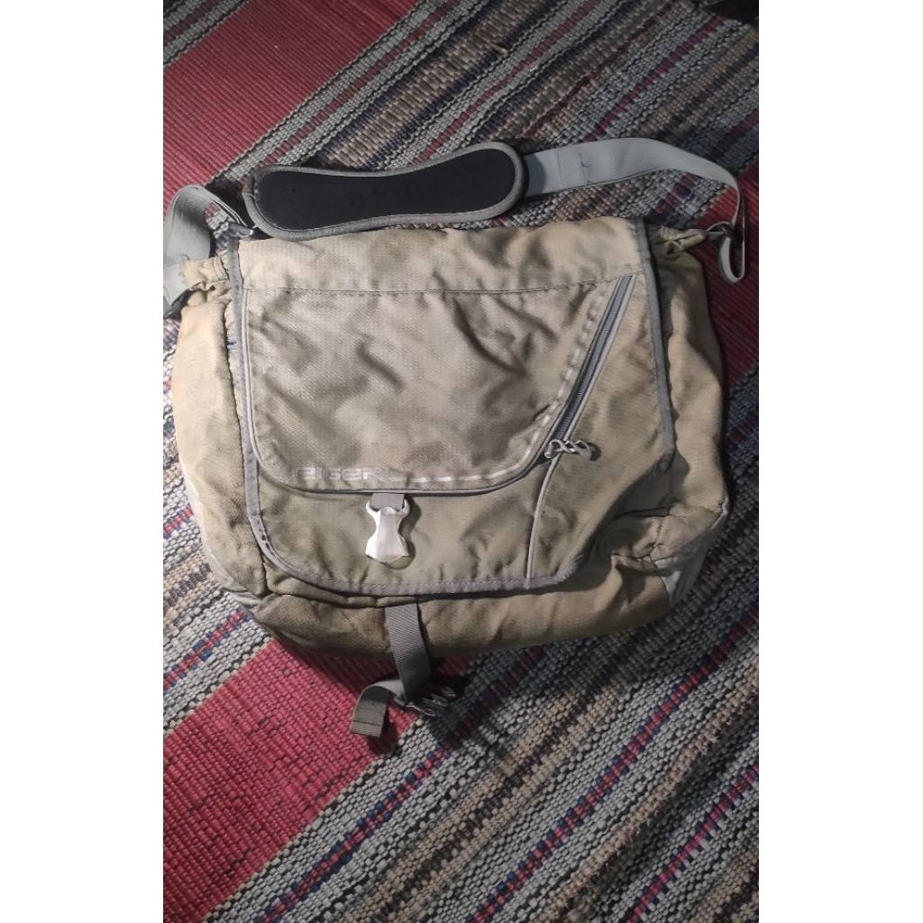 Tas Selempang Laptop Eiger Original